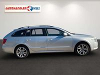 Gebraucht Skoda Superb Exclusive 140 PS (102 kW) 2013 Silber Kombi