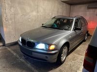 Gebraucht BMW 320 150 PS (110 kW) 2003 Silber Kombi