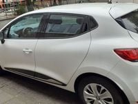 Gebraucht Renault Clio IV LIMITED 73 PS (53 kW) 2018 Weiß Kleinwagen