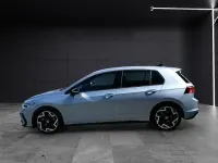 Gebraucht VW Golf VIII R-line 150 PS (110 kW) 2025 Oyster silver metallic Limousine