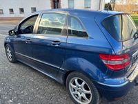 gebraucht Mercedes B180 CDI*KLIMA*PDC*SCHIEBEDACH*TEILLEDER