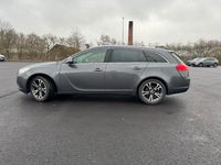 Gebraucht Opel Insignia Edition 131 PS (96 kW) 2012 Grau Limousine