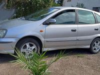 Gebraucht Nissan Almera Tino Comfort 116 PS (85 kW) 2004 Silber Van / Kleinbus
