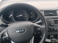 Gebraucht Kia Rio 74 PS (54 kW) 2014 Weiß Kleinwagen