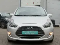 Gebraucht Hyundai ix20 Passion 90 PS (66 kW) 2017 Silber Kleinwagen