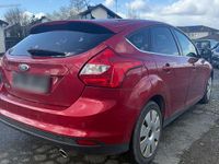 Gebraucht Ford Focus Titanium 163 PS (119 kW) 2014 Rot Kombi