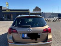 Gebraucht Opel Astra 165 PS (121 kW) 2013 Braun Kombi