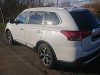 Gebraucht Mitsubishi Outlander Top 150 PS (110 kW) 2016 Weiß SUV