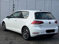 Gebraucht VW Golf VII Join 116 PS (85 kW) 2018 Weiß Kleinwagen