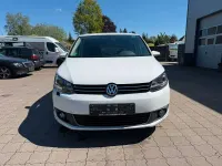 Gebraucht VW Touran Comfortline 105 PS (77 kW) 2015 Weiß Van / Kleinbus