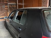 Gebraucht VW Golf IV 2002 Schwarz Kleinwagen