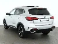 Second-hand MG HS Luxury 162 CP (119 kW) 2024 Argintiu SUV