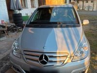 Gebraucht Mercedes B200 136 PS (100 kW) 2009 Silber Van / Kleinbus