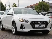 Gebraucht Hyundai i30 Trend 120 PS (88 kW) 2018 Weiß Kombi
