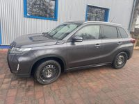 Gebraucht Suzuki Vitara Comfort 129 PS (94 kW) 2024 Grau SUV