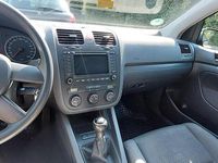Gebraucht VW Golf V 105 PS (77 kW) 2004 Schwarz Kleinwagen