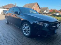 Gebraucht Mercedes A200 Progressive 163 PS (119 kW) 2019 Schwarz Limousine