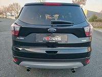 Second-hand Ford Kuga Cool & Connect 150 CP (110 kW) 2017 Negru SUV