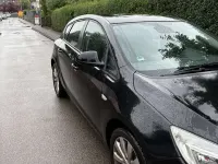 Gebraucht Opel Astra 116 PS (85 kW) 2010 Schwarz Kleinwagen