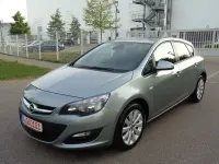 Gebraucht Opel Astra 165 PS (121 kW) 2015 Silber Limousine