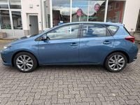 Gebraucht Toyota Auris Cool 99 PS (72 kW) 2016 Denimblau Kleinwagen
