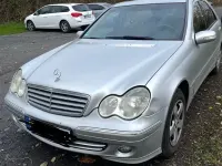 Gebraucht Mercedes C220 Elegance 150 PS (110 kW) 2004 Silber Limousine