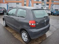 Gebraucht VW Fox Basis 54 PS (39 kW) 2006 Grau Kleinwagen