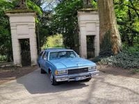 Second-hand Chevrolet Caprice 145 CP (106 kW) 1977 Albastru Berlinǎ