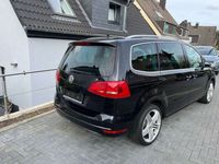 gebraucht VW Sharan 2.0 TDI Life*7.Sitze,Navi,ALU,elekt.Türen,2.Hd*