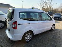 Gebraucht Ford Tourneo Courier 101 PS (74 kW) 2017 Weiß Van / Kleinbus