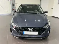 Gebraucht Hyundai i20 101 PS (74 kW) 2022 Grau Kleinwagen