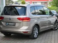 Gebraucht VW Touran 150 PS (110 kW) 2018 Titanium beige Van / Kleinbus