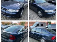 Gebraucht Opel Vectra Comfort 125 PS (91 kW) 2002 Blau Limousine