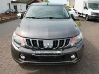 Gebraucht Mitsubishi L200 154 PS (113 kW) 2018 Braun Pickup