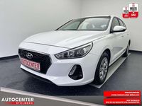 Gebraucht Hyundai i30 Pure 101 PS (74 kW) 2018 Weiß Kombi