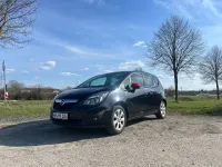 Używany Opel Meriva Edition 140 KM (102 kW) 2013 Czarny Minivan