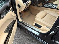 Second-hand VW Phaeton 245 CP (180 kW) 2012 Berlinǎ