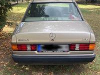 Gebraucht Mercedes 190 109 PS (80 kW) 1991 Beige Limousine