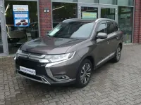 Gebraucht Mitsubishi Outlander Active 150 PS (110 kW) 2019 Braun SUV