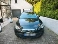 Gebraucht Opel Astra GTC 140 PS (102 kW) 2012 Schwarz Coupé