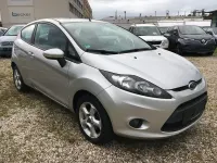 Gebraucht Ford Fiesta Trend 82 PS (60 kW) 2011 Silber Limousine
