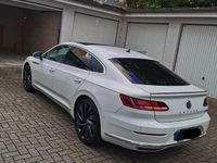 Gebraucht VW Arteon R-line 190 PS (139 kW) 2018 Weiß Kleinwagen