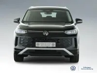 Gebraucht VW Tayron Life 150 PS (110 kW) 2025 Schwarz SUV
