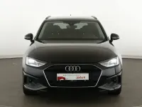 Używany Audi A4 Basis 150 KM (110 kW) 2022 Czarny Kombi