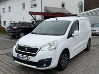 Gebraucht Peugeot Partner Comfort plus 99 PS (72 kW) 2016 Weiß Van / Kleinbus