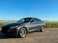 Gebraucht BMW 330 258 PS (189 kW) 2018 Grau Limousine