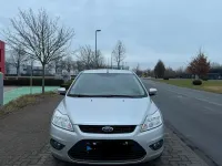 Gebraucht Ford Focus Style 101 PS (74 kW) 2009 Silber Limousine