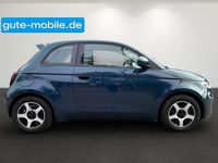 Gebraucht Fiat 500e Action 69 kW (95 PS) 2022 Grün colore esterno (ozean grün) (metallic) Limousine