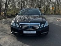 Gebraucht Mercedes E250 204 PS (150 kW) 2012 Schwarz Kombi