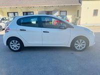 Gebraucht Peugeot 208 Access 68 PS (50 kW) 2014 Weiß Kleinwagen
